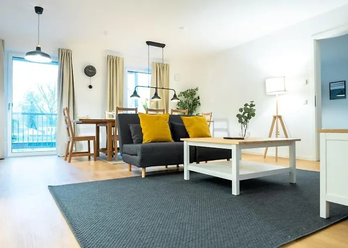 Four Bedroom In Urban Location Hamburg